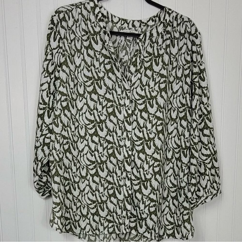 Jach's 3/4 sleeved Girlfriend Blouse